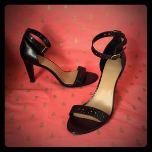 Banana Republic strapping heels